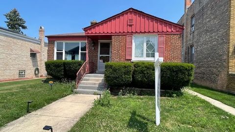 Photo of 1345 S Cuyler Avenue, Berwyn, IL 60402 (MLS # 12428902)