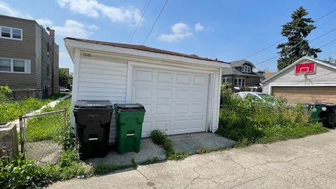 Tiny photo for 1345 S Cuyler Avenue, Berwyn, IL 60402 (MLS # 12428902)