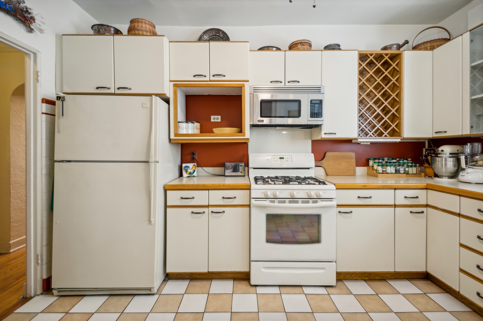 Chicago, Illinois 60645, United States, 3 Bedrooms Bedrooms, ,2 BathroomsBathrooms,Residential,Active,178255