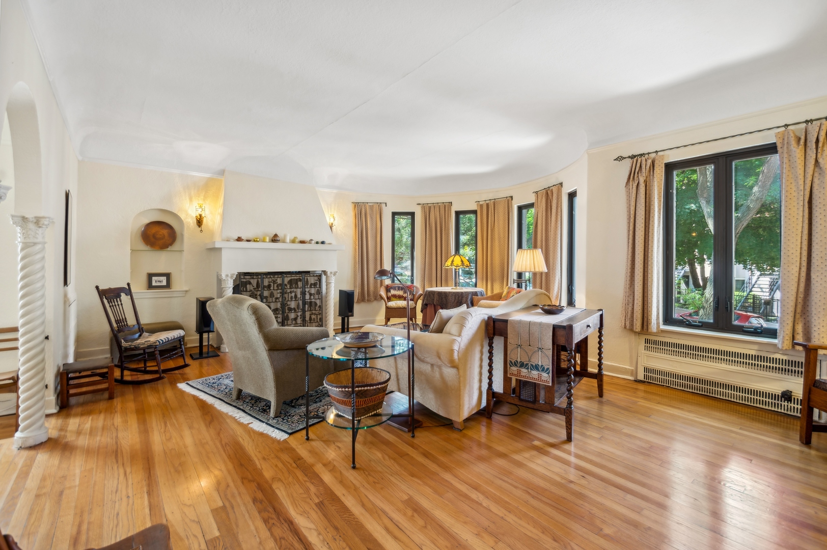 Chicago, Illinois 60645, United States, 3 Bedrooms Bedrooms, ,2 BathroomsBathrooms,Residential,Active,178255