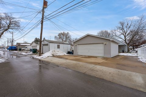 Tiny photo for 147 N Fulton Avenue, Bradley, IL 60915 (MLS # 12519671)