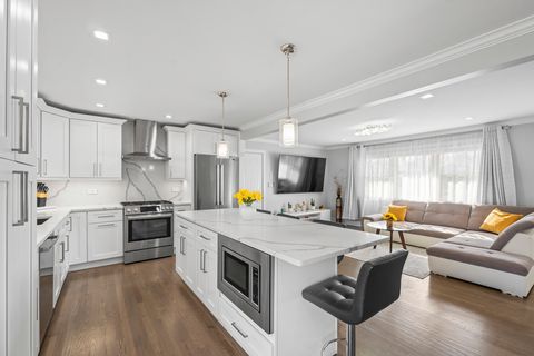 Tiny photo for 1211 Highland Drive, Prospect Heights, IL 60070 (MLS # 12574678)