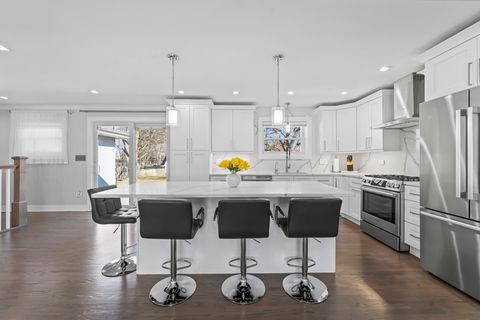 Tiny photo for 1211 Highland Drive, Prospect Heights, IL 60070 (MLS # 12574678)