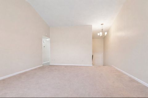 Tiny photo for 33 Shoreline Road #B, Lake Barrington, IL 60010 (MLS # 12611199)