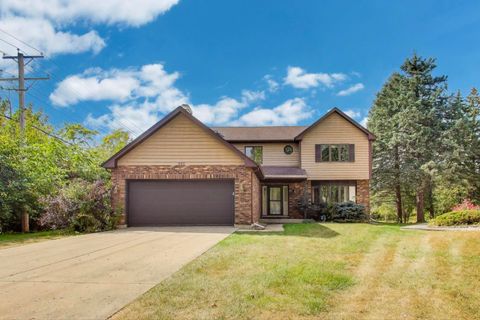 Photo of 552 Irvington Court, Bartlett, IL 60103 (MLS # 12482619)