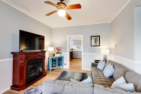 Tiny photo for 1028 Ashland Avenue, Evanston, IL 60202 (MLS # 12628166)