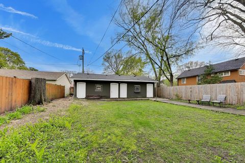 Tiny photo for 1028 Ashland Avenue, Evanston, IL 60202 (MLS # 12628166)