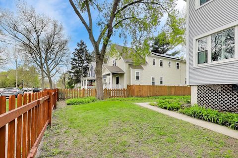 Tiny photo for 1028 Ashland Avenue, Evanston, IL 60202 (MLS # 12628166)