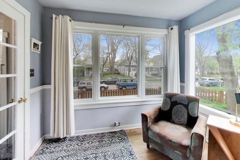 Tiny photo for 1028 Ashland Avenue, Evanston, IL 60202 (MLS # 12628166)