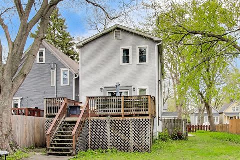 Tiny photo for 1028 Ashland Avenue, Evanston, IL 60202 (MLS # 12628166)