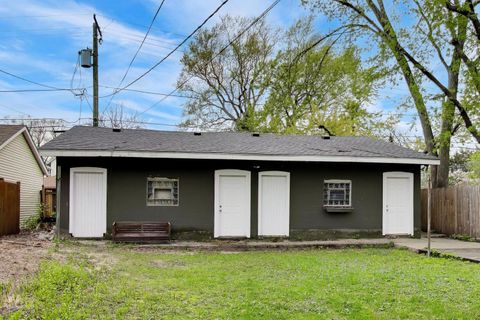 Tiny photo for 1028 Ashland Avenue, Evanston, IL 60202 (MLS # 12628166)