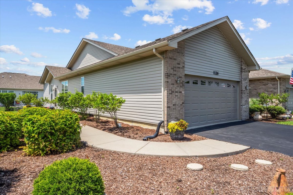 1126 Mandalay Lane 1126