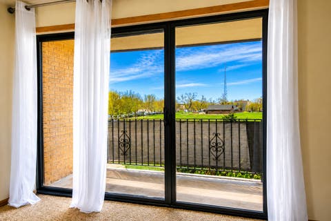 Tiny photo for 5447 W Lawrence Avenue #203, Chicago, IL 60630 (MLS # 12722050)