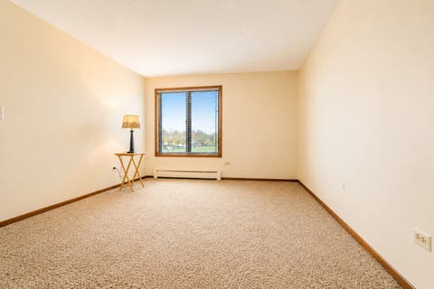 Tiny photo for 5447 W Lawrence Avenue #203, Chicago, IL 60630 (MLS # 12722050)