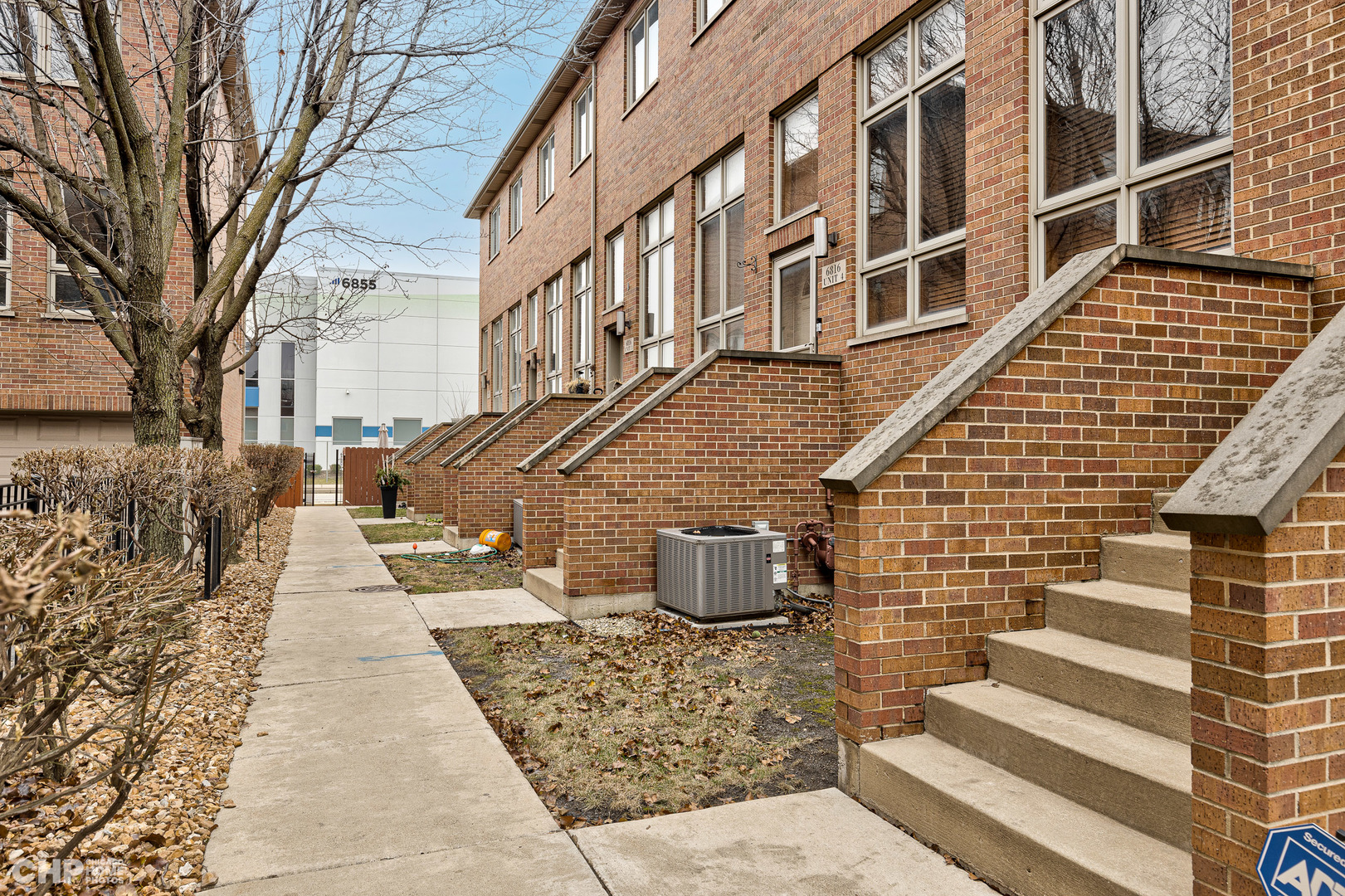 6816 W 65th Street 5