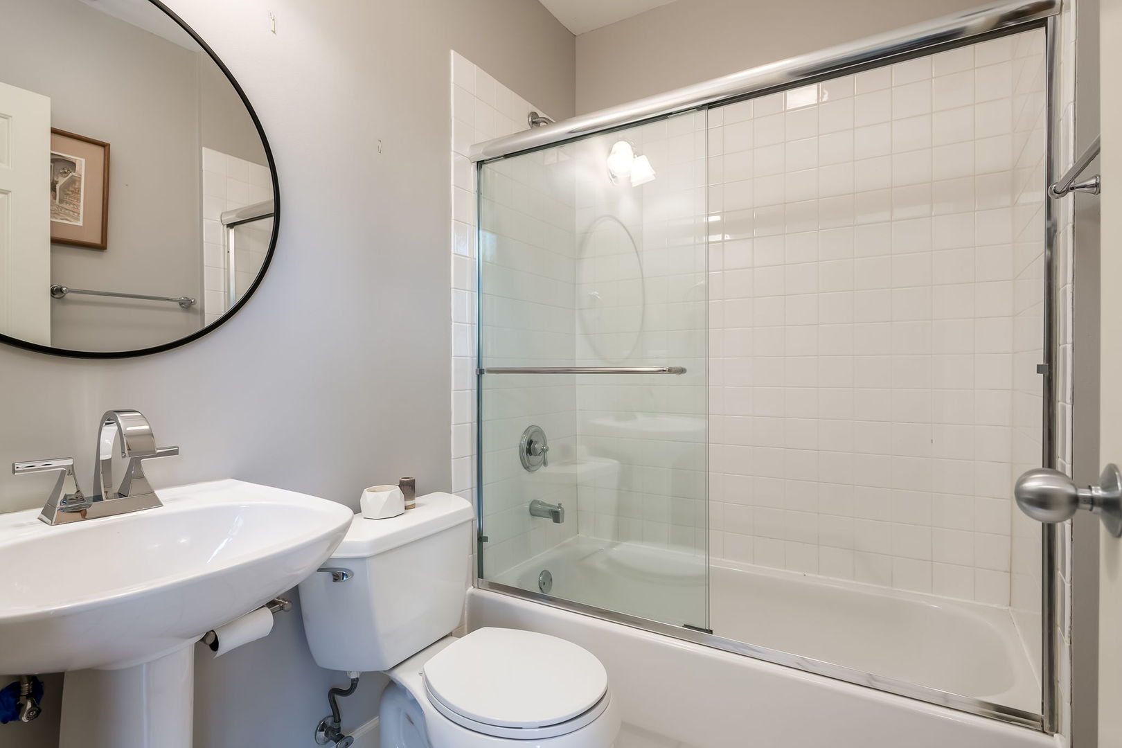 845 W Altgeld Street 3A