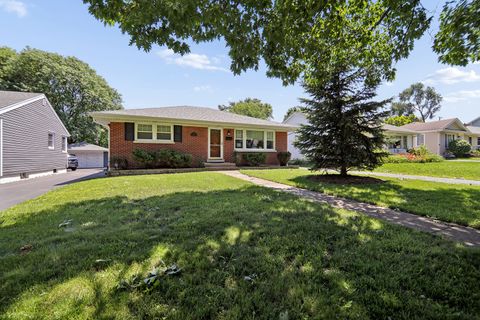 Tiny photo for 29 N Summit Avenue, Villa Park, IL 60181 (MLS # 12695660)