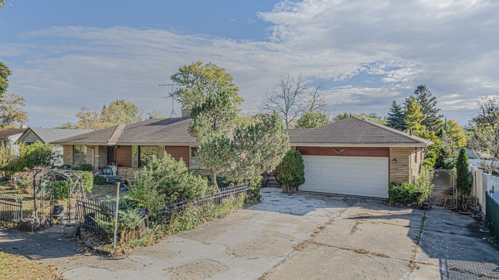 Photo for 1907 Elim Avenue, Zion, IL 60099 (MLS # 12503194)