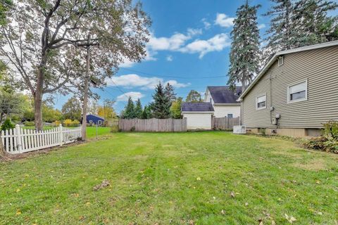 Tiny photo for 821 Warrenville Road, Wheaton, IL 60189 (MLS # 12500415)