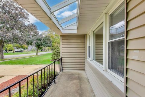 Tiny photo for 821 Warrenville Road, Wheaton, IL 60189 (MLS # 12500415)