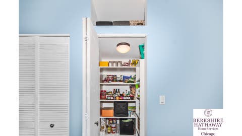 Tiny photo for 2545 S Dearborn Street #608, Chicago, IL 60616 (MLS # 12719442)