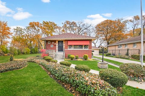 Photo of 7949 Lavergne Avenue, Burbank, IL 60459 (MLS # 12517803)