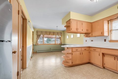 Tiny photo for 7949 Lavergne Avenue, Burbank, IL 60459 (MLS # 12517803)