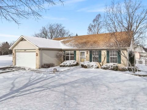 Tiny photo for 1106 Pheasant Trail, Carol Stream, IL 60188 (MLS # 12551737)