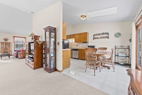 Tiny photo for 1106 Pheasant Trail, Carol Stream, IL 60188 (MLS # 12551737)