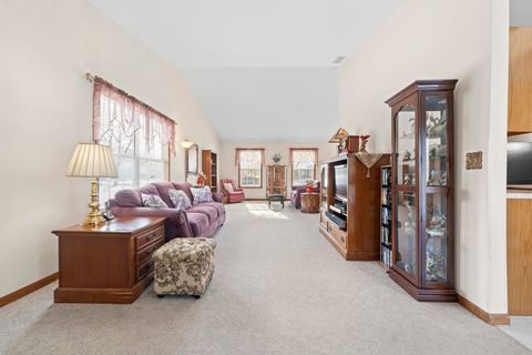 Tiny photo for 1106 Pheasant Trail, Carol Stream, IL 60188 (MLS # 12551737)