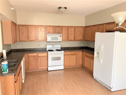 Tiny photo for 9800 Liberty Circle #2E, Orland Park, IL 60467 (MLS # 12620302)