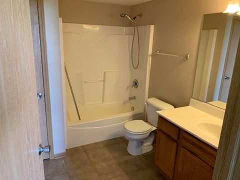 Tiny photo for 9800 Liberty Circle #2E, Orland Park, IL 60467 (MLS # 12620302)