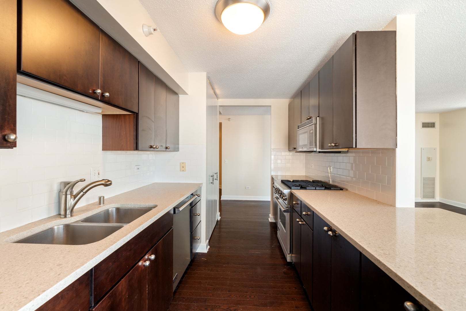 545 N Dearborn Street 2301