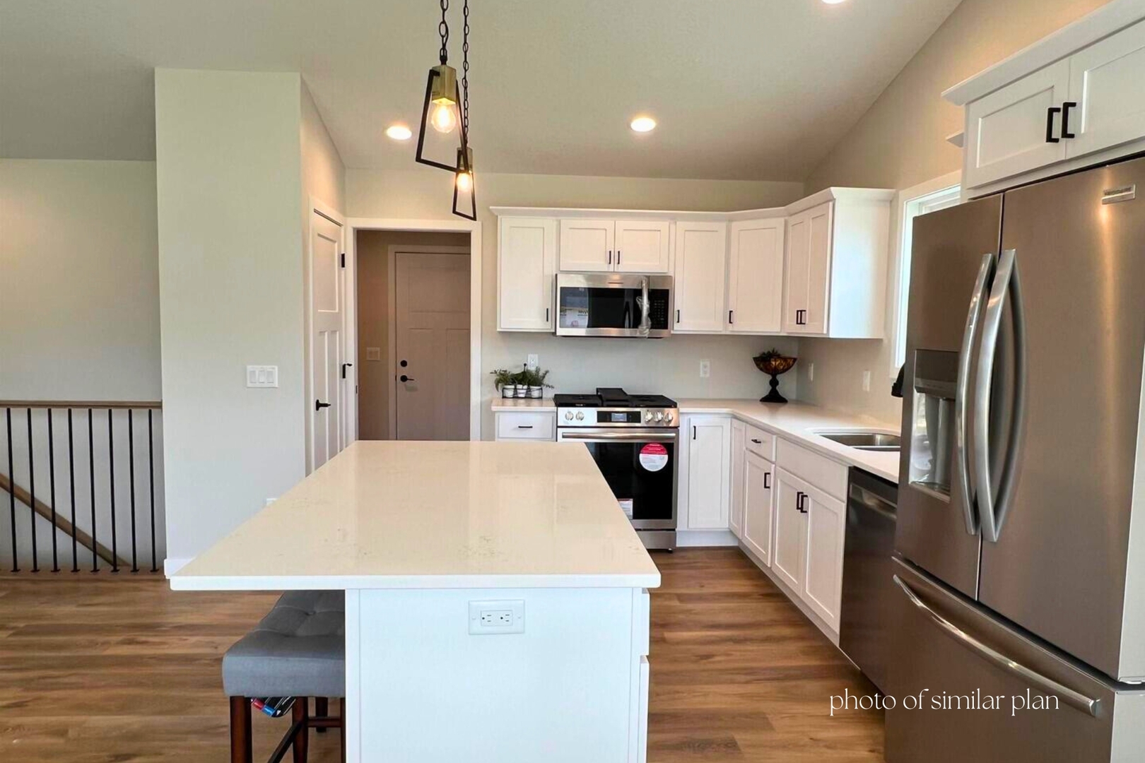 1821 Redbud Circle