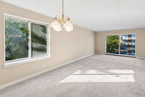 Tiny photo for 5S040 Pebblewood Lane #406E, Naperville, IL 60563 (MLS # 12496133)