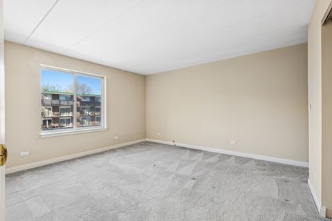 Tiny photo for 5S040 Pebblewood Lane #406E, Naperville, IL 60563 (MLS # 12496133)