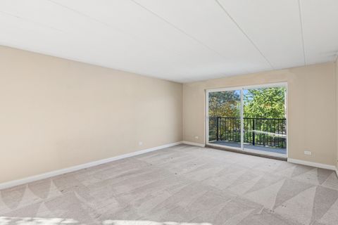 Tiny photo for 5S040 Pebblewood Lane #406E, Naperville, IL 60563 (MLS # 12496133)