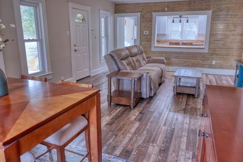 Tiny photo for 6873 Old Highway 13, Carbondale, IL 62901 (MLS # 100000182)