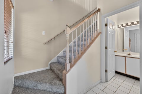 Tiny photo for 319 Windsor Court #B, South Elgin, IL 60177 (MLS # 12733702)