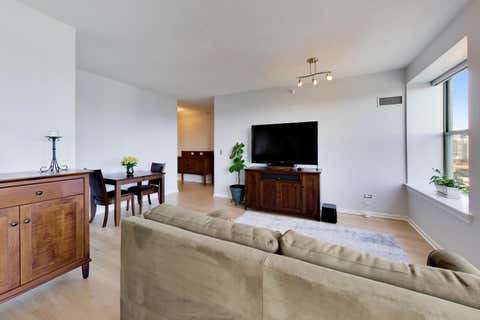 Tiny photo for 1717 S PRAIRIE Avenue #1204, Chicago, IL 60616 (MLS # 12739103)