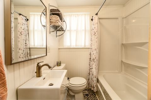 Tiny photo for 2041 S Illinois Avenue, Carbondale, IL 62901 (MLS # 12596462)