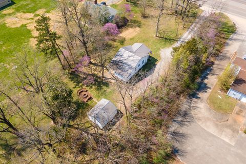 Tiny photo for 2041 S Illinois Avenue, Carbondale, IL 62901 (MLS # 12596462)