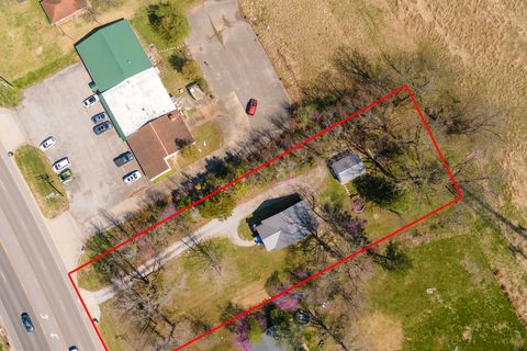 Tiny photo for 2041 S Illinois Avenue, Carbondale, IL 62901 (MLS # 12596462)