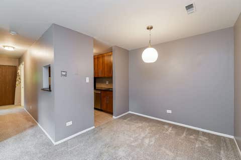Tiny photo for 1464 Stonebridge Circle #E3, Wheaton, IL 60189 (MLS # 12719566)