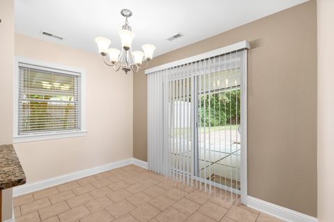 Tiny photo for 629 W Edgewood Road, Lombard, IL 60148 (MLS # 12473766)