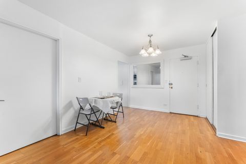 Tiny photo for 850 N Dewitt Place #13E, Chicago, IL 60611 (MLS # 12603695)