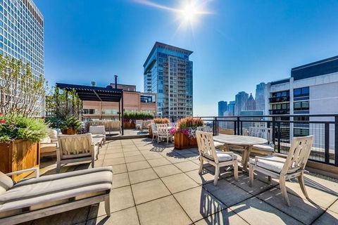 Tiny photo for 850 N Dewitt Place #13E, Chicago, IL 60611 (MLS # 12603695)