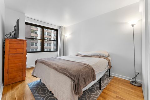 Tiny photo for 850 N Dewitt Place #13E, Chicago, IL 60611 (MLS # 12603695)