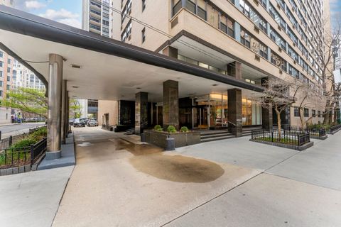 Photo of 850 N Dewitt Place #13E, Chicago, IL 60611 (MLS # 12603695)
