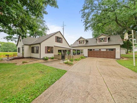 Tiny photo for 110 N Maple Avenue, Polo, IL 61064 (MLS # 12762781)